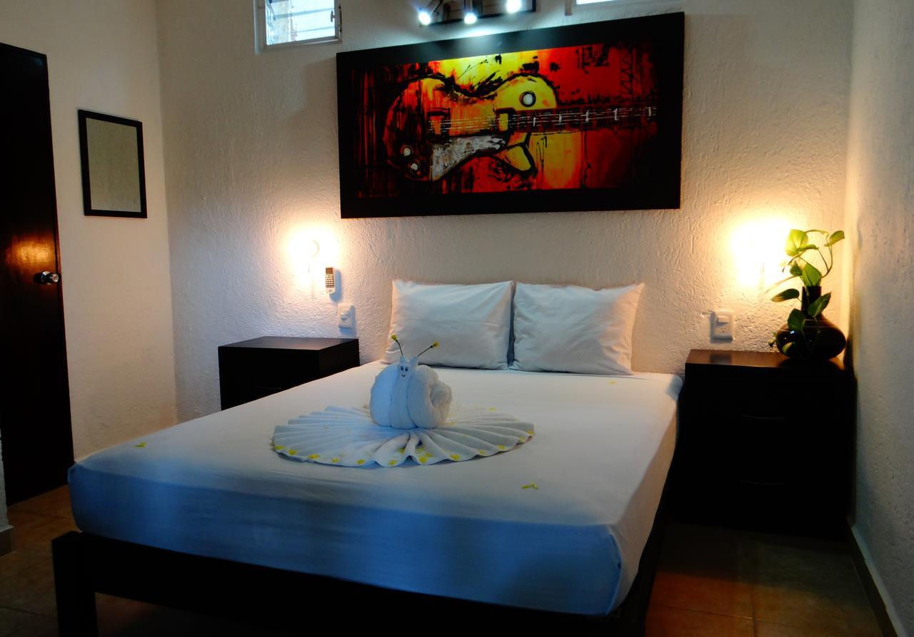 Casa Tucan Hotel 신데 델 카르멘 외부 사진